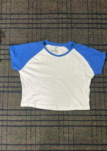 CROPPED TOP