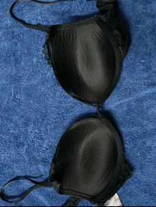 32D Black - H&amp;M