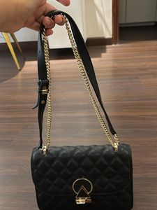 PRICE DROP Black Stylish Shoulder/Handbag