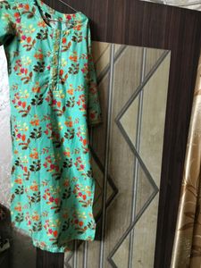 Fluorescent Green Kurti