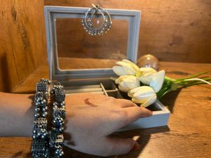 Earing And Bangle