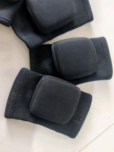 Knee Pads( 2 Pairs)