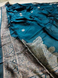 Peacock Green With Gold Embroidery Kurta Set