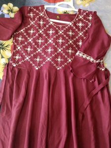 It's A Very Beautiful Naira Cut fabric  Comfortabl