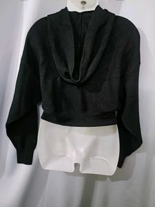 Zara Black Cropped Hoodie 🖤