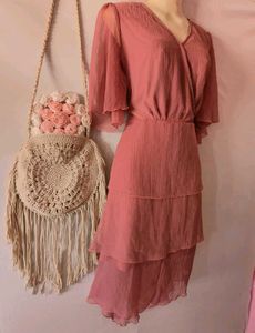 Beautiful pink flared dress 💗