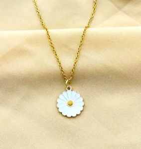 Aesthetic Sunflower Necklace