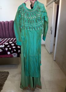 Elegant Green Embroidered Kurta Set