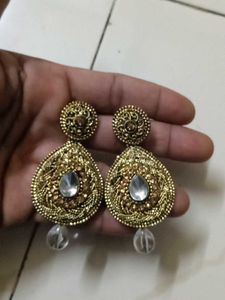 Elegant Gold Drop Earrings