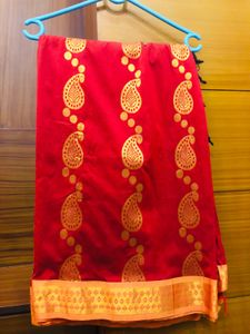 Red Colour Saree.un Stitched Blouse