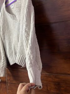 STITCHED WOOLEN SWEATER