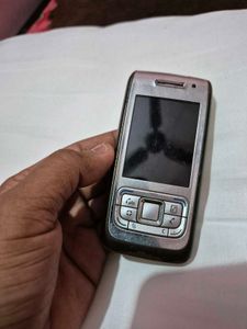nokia E65