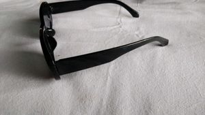 Retro Black Sunglasses