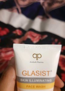 GLASISIT SKIN ILLUMINATING FACE WASH
