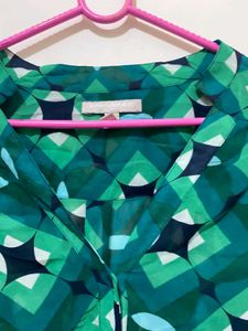 banana republic top till 42