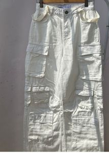 WHITE POCKET CARGO PANTS