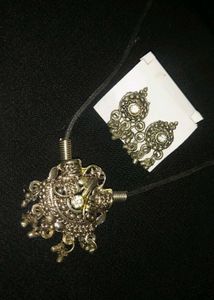 Vintage Silver Tone Dangle Earrings
