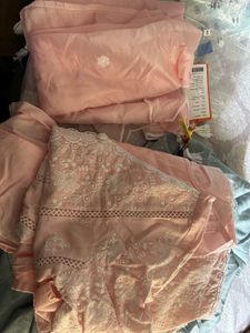 HEEPOSH Floral Embroidered Chikankari Suit