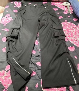 Y2K Baggy Fit Women Cargo In Black