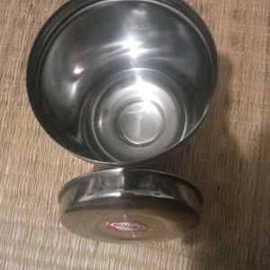 Steel Container With Small Palat