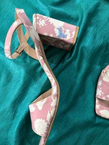 Peach Coloured&amp;White Floral Print Block Heel