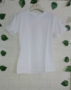💥Simple White T-shirt