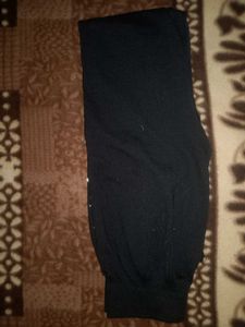 Black Leggings with Pearl Detail