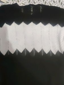 Black N White Knitted Top