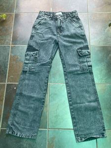 Cargo jeans, size small