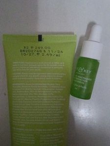 Dot &amp; Key CICA Calming Face Wash