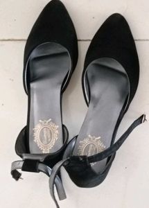 Shoetopia Women&#39;s &amp; Girl&#39;s Black Solid Block Heels