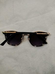 Women Stunning Sun Glass
