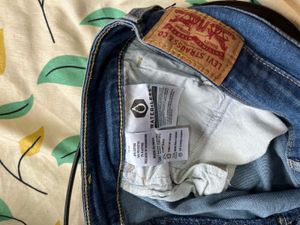 Levi&#39;s Classic Blue Jeans