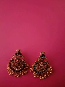 2 Pair Of Statement Ethnic Earrings