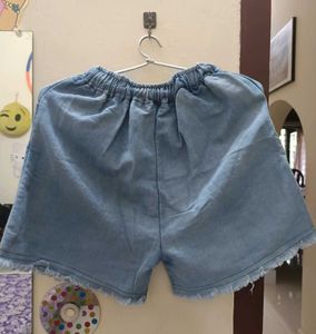 Light blue Cotton-Denim Shorts.