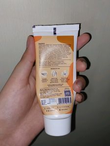 Intimate Brightening Scrub