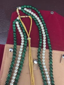 Elegant Green &amp; Pearl Necklace Set