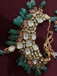 Elegant Kundan Necklace Set