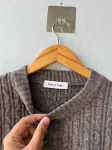 Calvin Klein Sweater