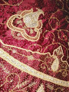 Maroon clr ka wedding  lahnga or chunni farkhabadi