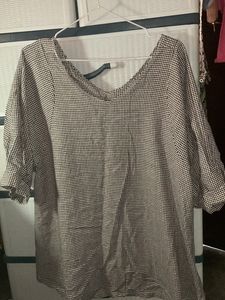 Houndstooth V-Neck Blouse