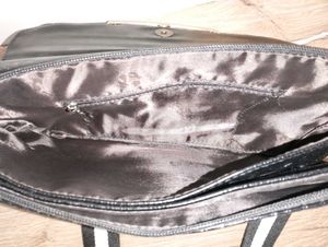 Stylish Black Sling Bag 💥