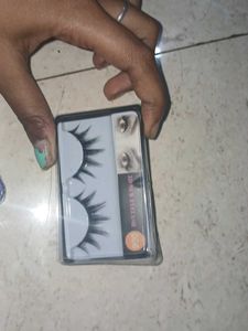 Eyelashes