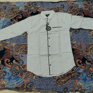 Patterned Withe Shirt With BlackPaiping Design