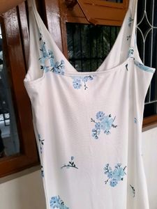 Printed Floral Blue Bodycone Dress🤍💙