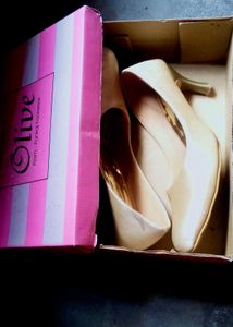 Olive Flats &amp; Sandals