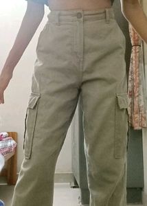 BEIGE AND OLIVE GREEN CARGOS (USED TWICE)