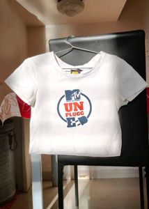 MTV White Printed Crop Top – Size S (32″ Bust)