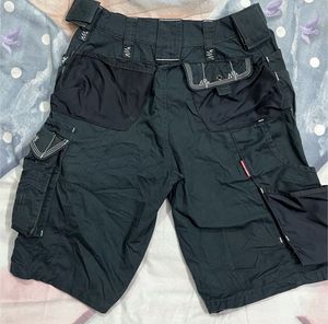 multi pocket hiking jorts