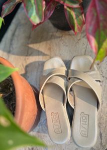 Today Offer‼️Heels(flat Heels)